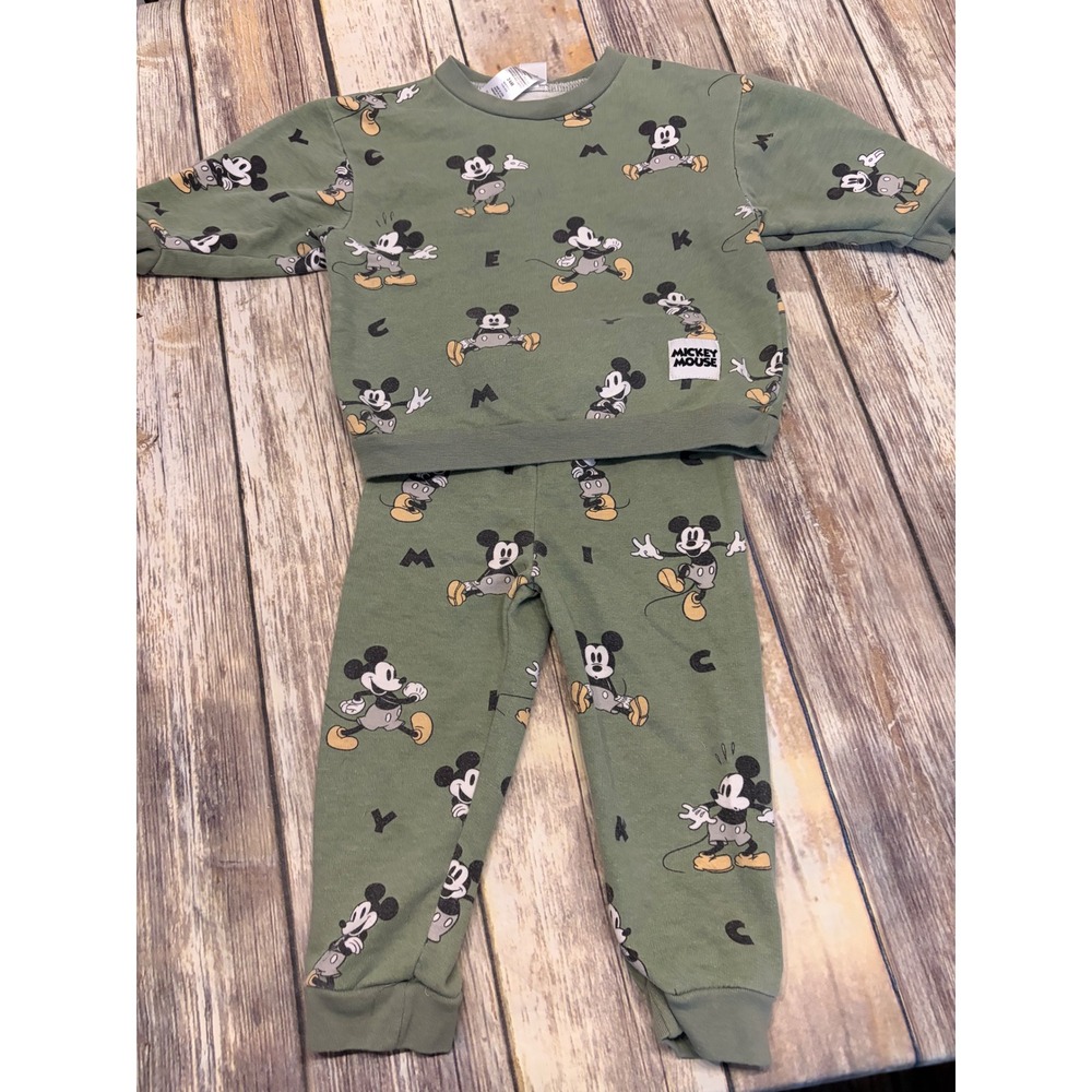 Disney Baby Mickey Mouse Green Sweatshirt and Joggers Set 24M‎ Kids Outfit